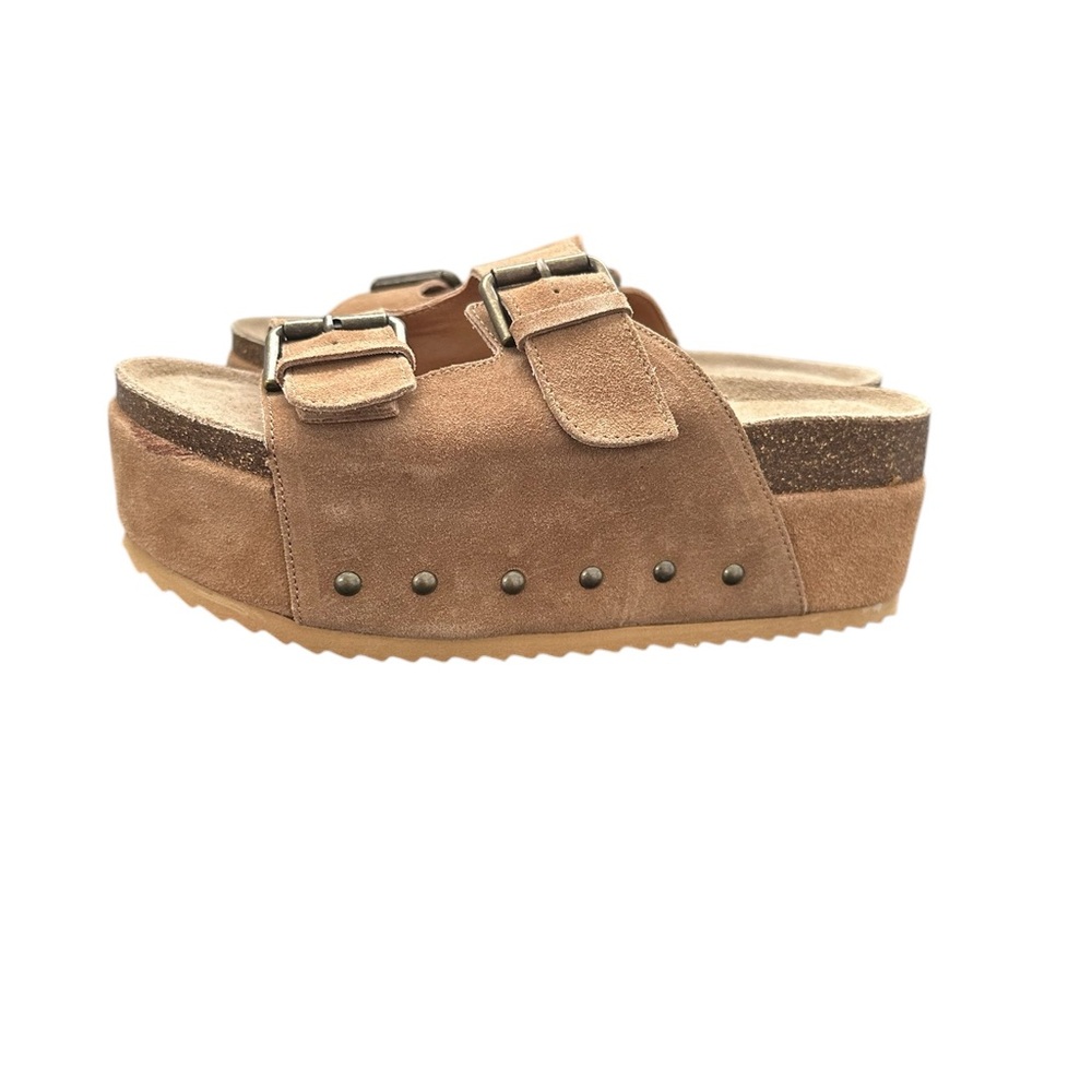 Suede platform sandal